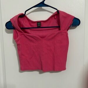 Crop top, hot pink, cute.